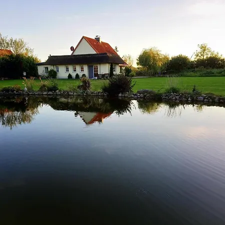 Naturteich Haus *